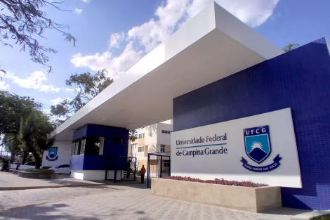 Inscri��es seguem at� o dia 11 de mar�o. Sal�rios chegam a mais de R$ 8 mil. (Foto: UFCG)