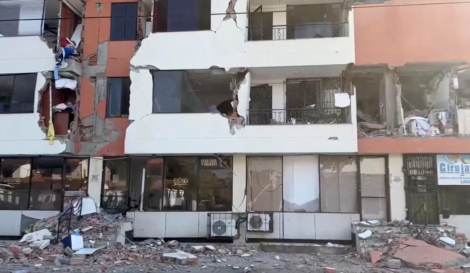  Terremoto na Col�mbia deixa dezenas de mortos e causa desabamentos pelo pa�s