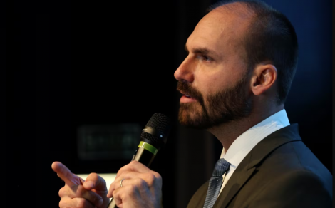 STF come�a a julgar nesta ter�a se condena Eduardo Bolsonaro por atua��o nos EUA