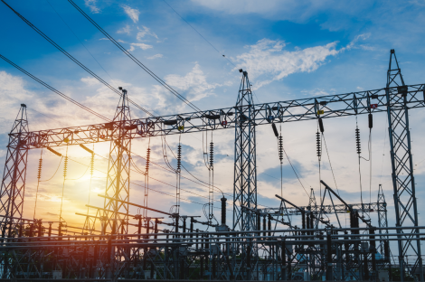 Energia tem queda, mas bandeira vermelha deve elevar contas em agosto.