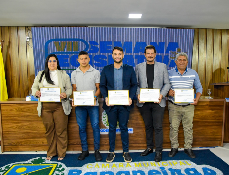 Homenageados na noite da tera-feira, 25.