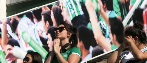 Acidente de avi�o que transportava o Chapecoense matou mais de 70 pessoas (Foto: Reuters / Paulo Whitaker)