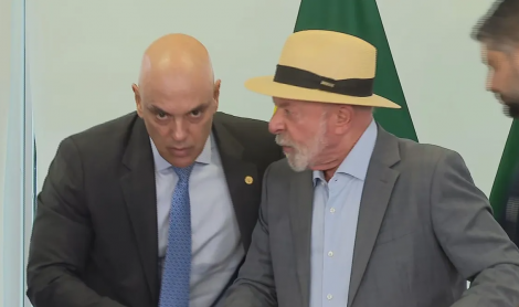Momento foi captado pelos microfones da transmiss�o oficial. (Foto/Reprodu��o CNN Brasil)