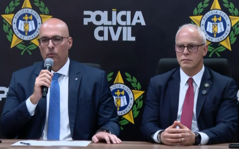 Secret�rio da Pol�cia Civil divulga nomes de chefes do tr�fico mortos durante megaopera��o na Penha e no Alem�o. (Reprodu��o/RECORD)